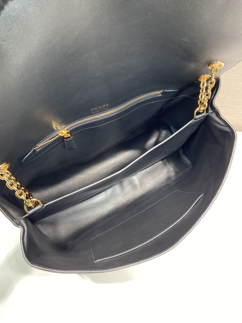 Pra*a satchel bags